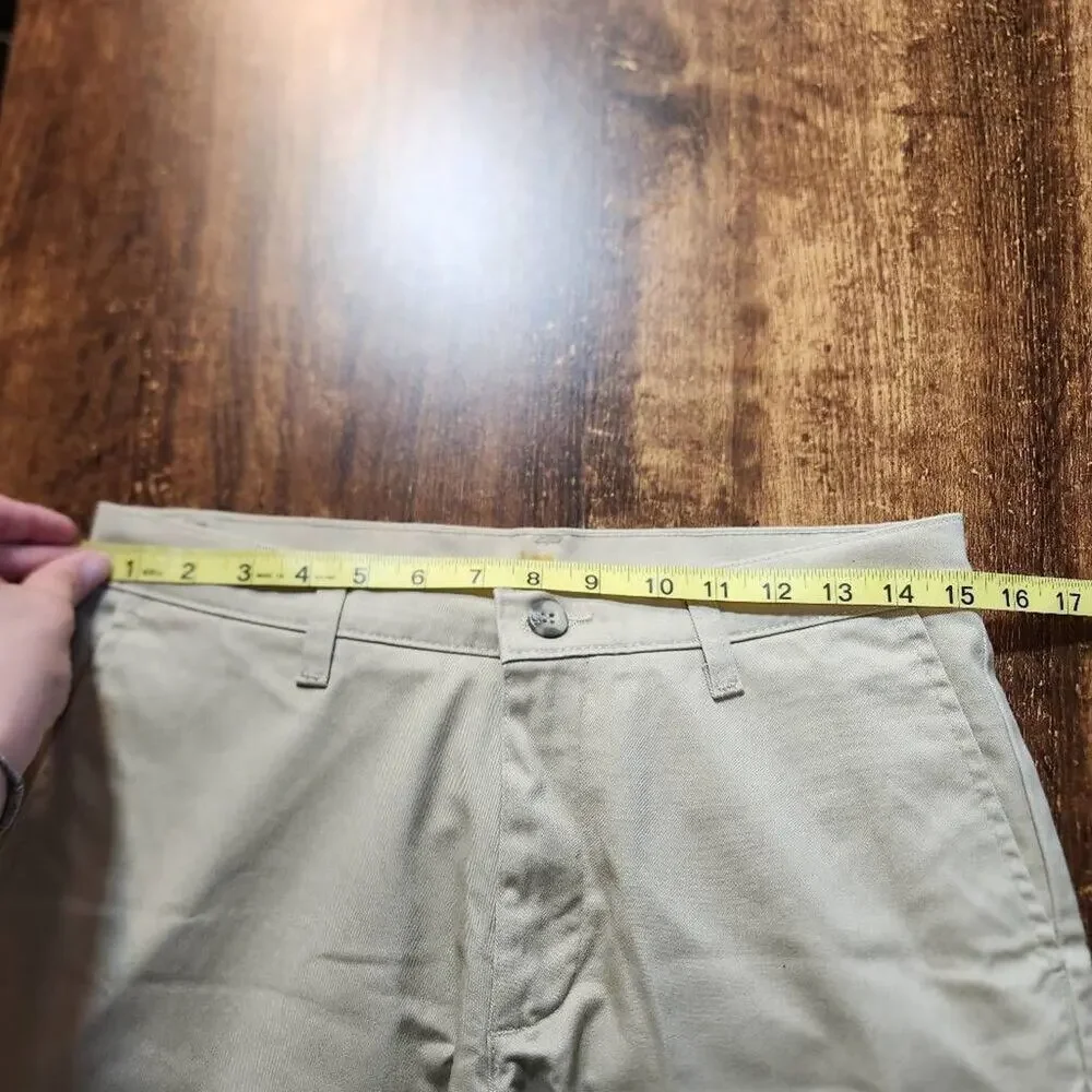 Lee Total Freedom Straight Leg Relaxed Fit Khakis Mens Size 29 x 30